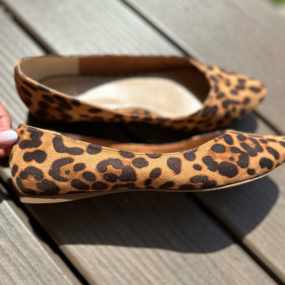 New York & Company Animal Print Flats Leopard Pointed Toe - Picture 3 of 4